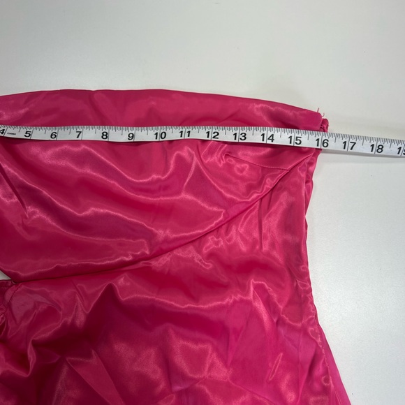Selfie Leslie Eyes For You Waist Tie Mini Dress Pink NEW Size Medium Satin - Picture 13 of 16